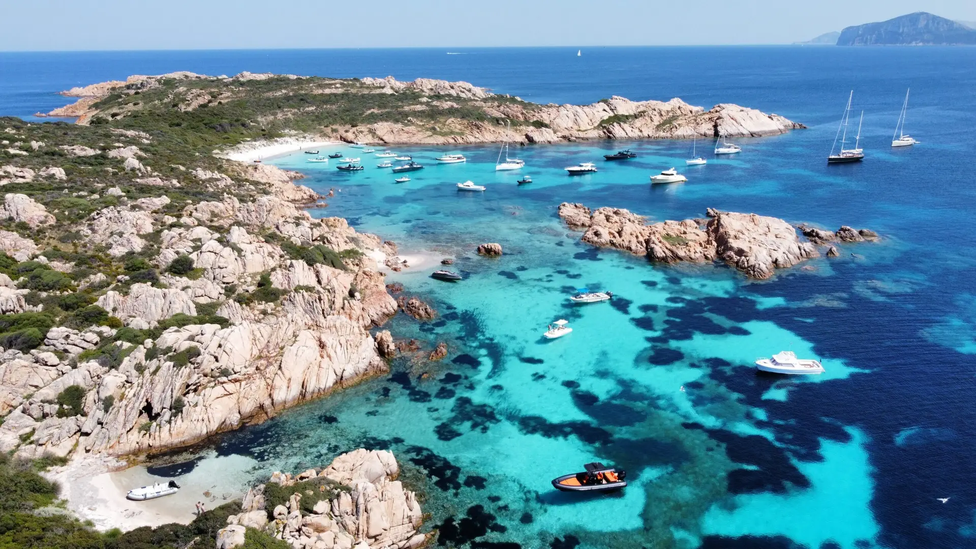 Boat rental Porto Rotondo crystal clear sea with panoramic view